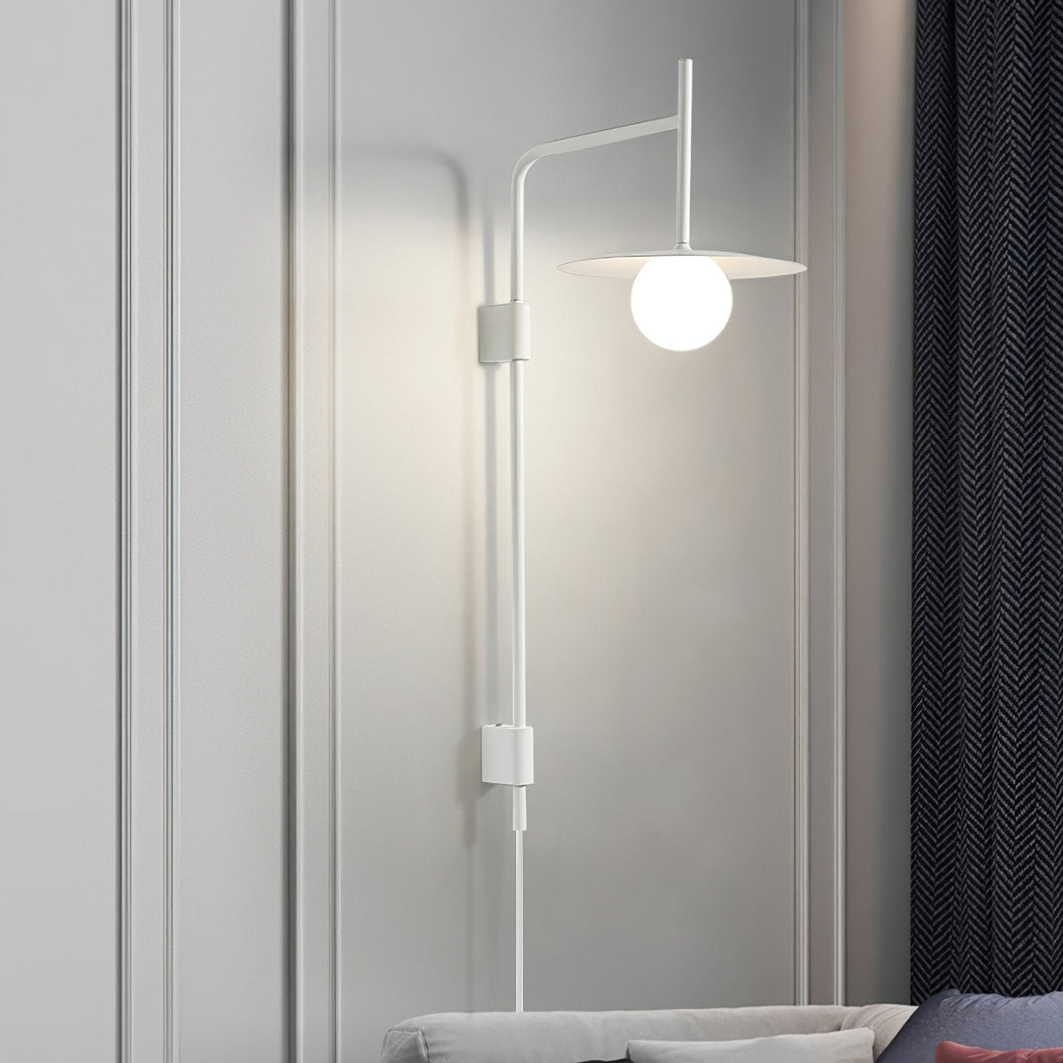 Paxon aplique de pared Swing Arm con vidrio enchufable
