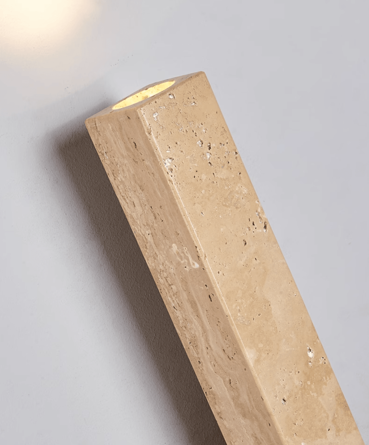 Noriira aplique de pared minimalista en travertino