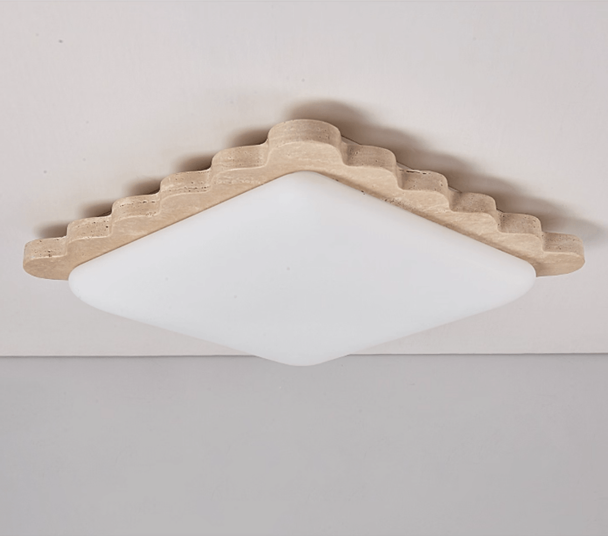 Crestwood travertino Scallop Edge lámpara de techo