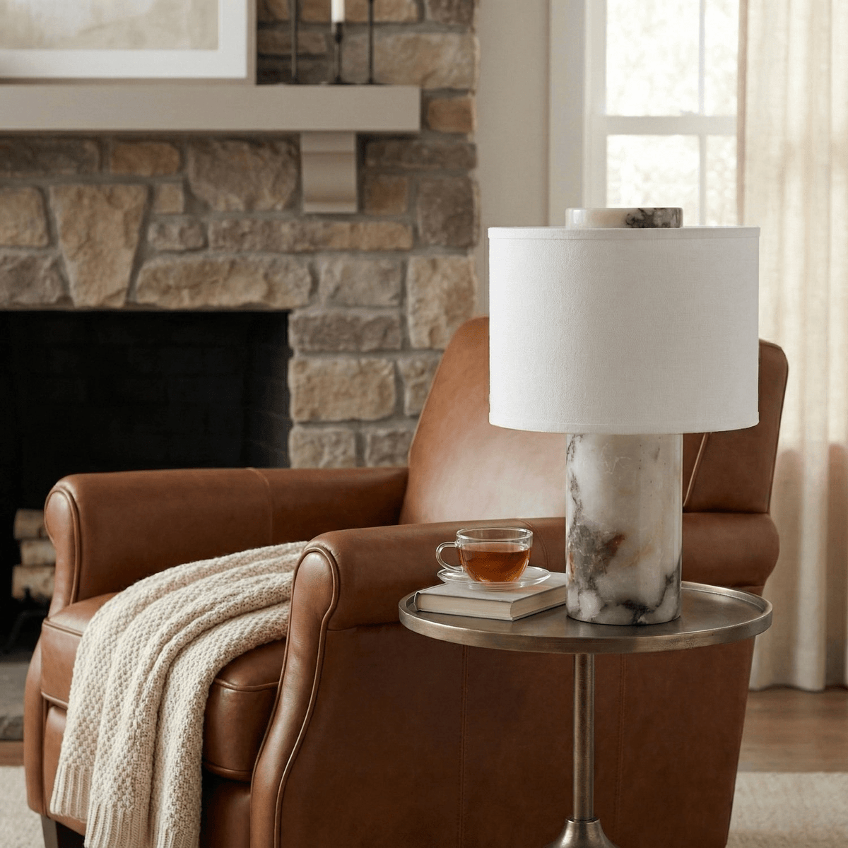 Eros lámpara de mesa Lumivor elegante de mármol