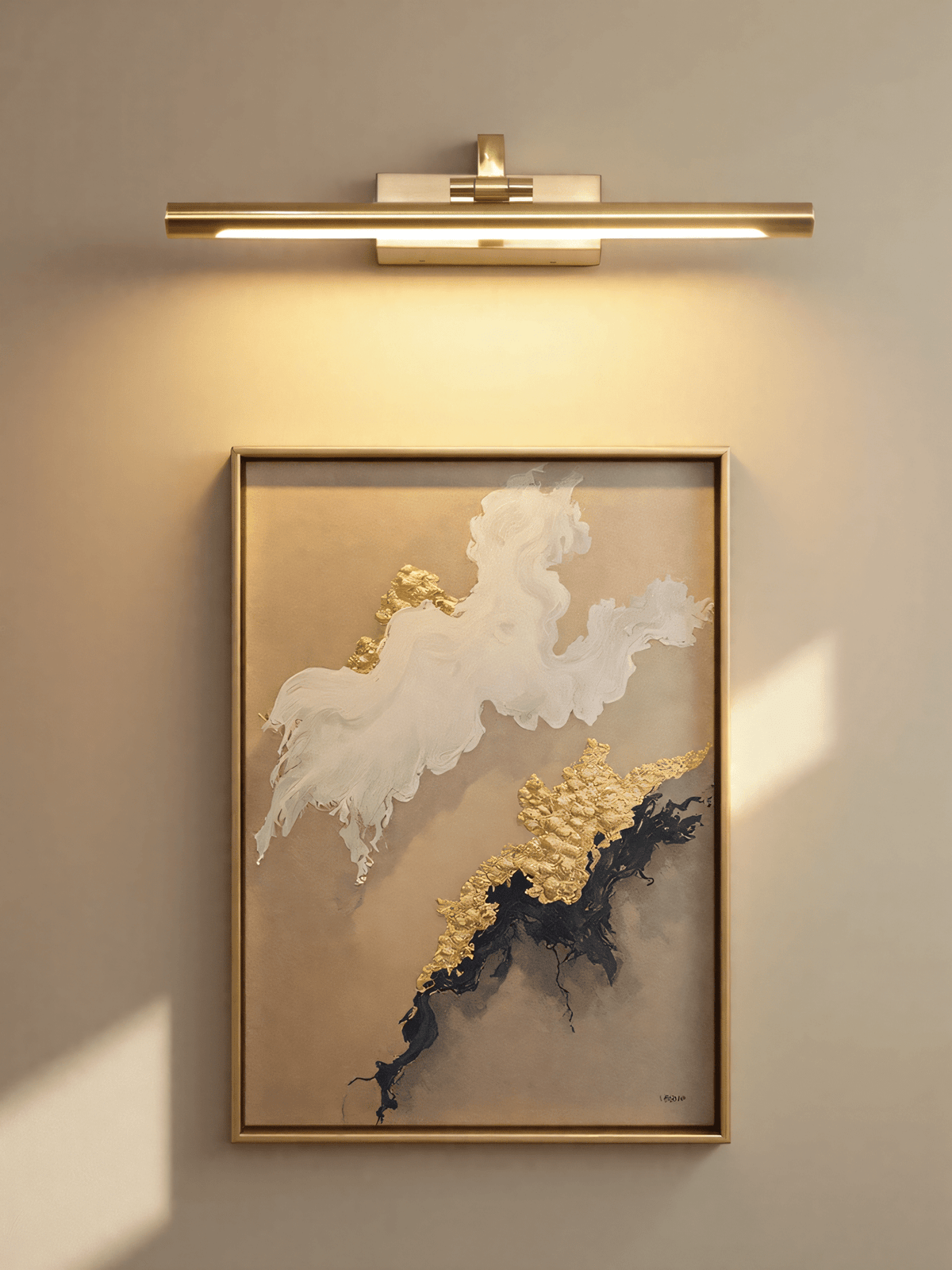 Geth aplique de pared con marco dorado recargable