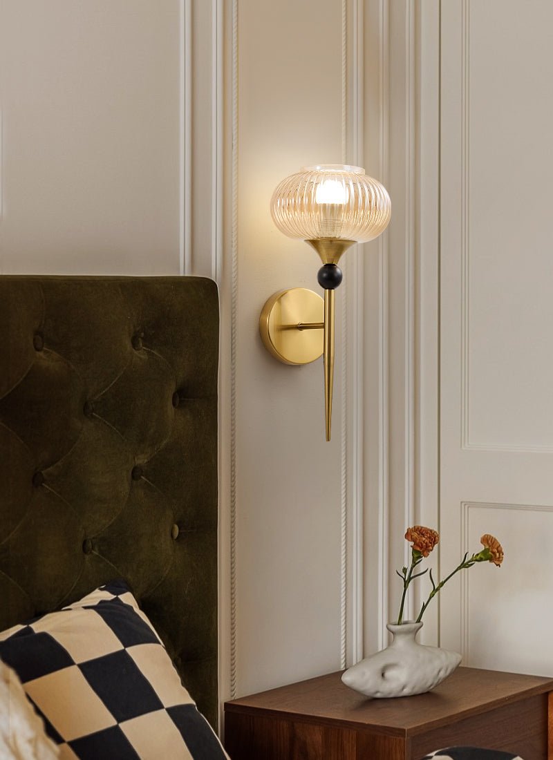 Thyr aplique de pared con relieve