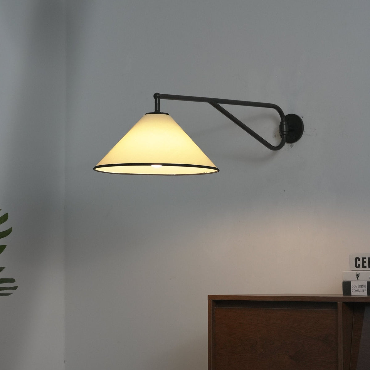 Zane aplique de pared minimalista con brazo oscilante y pantalla de tejido