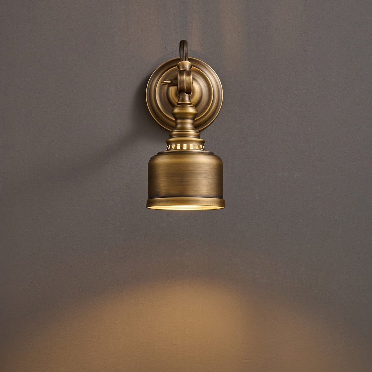 Orelelenne aplique de pared Gooseneck