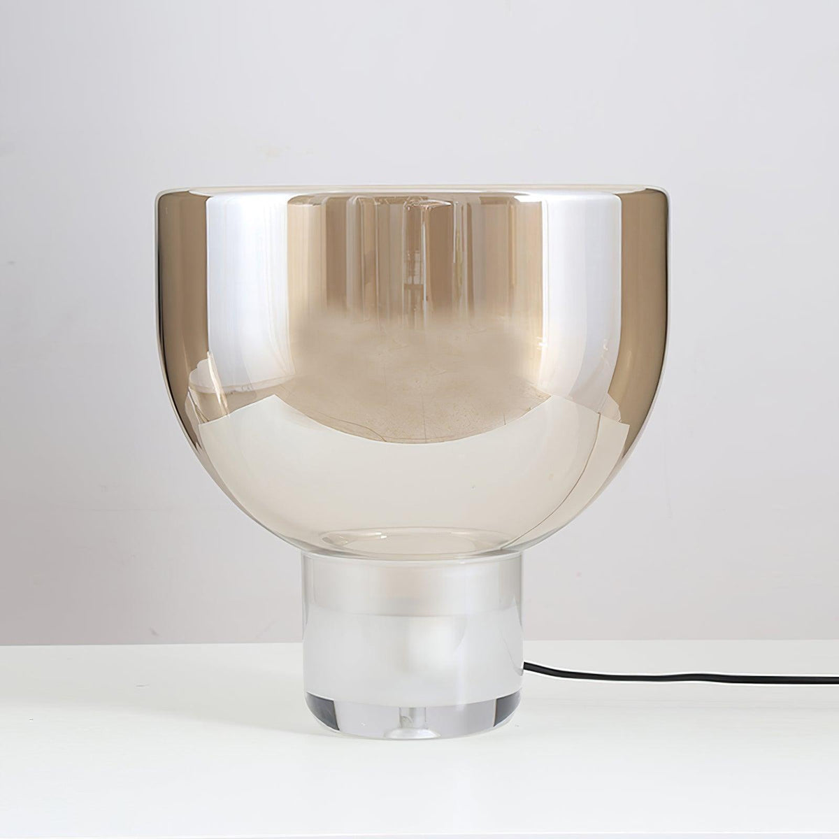 Cavm lámpara de mesa elegante de vidrio