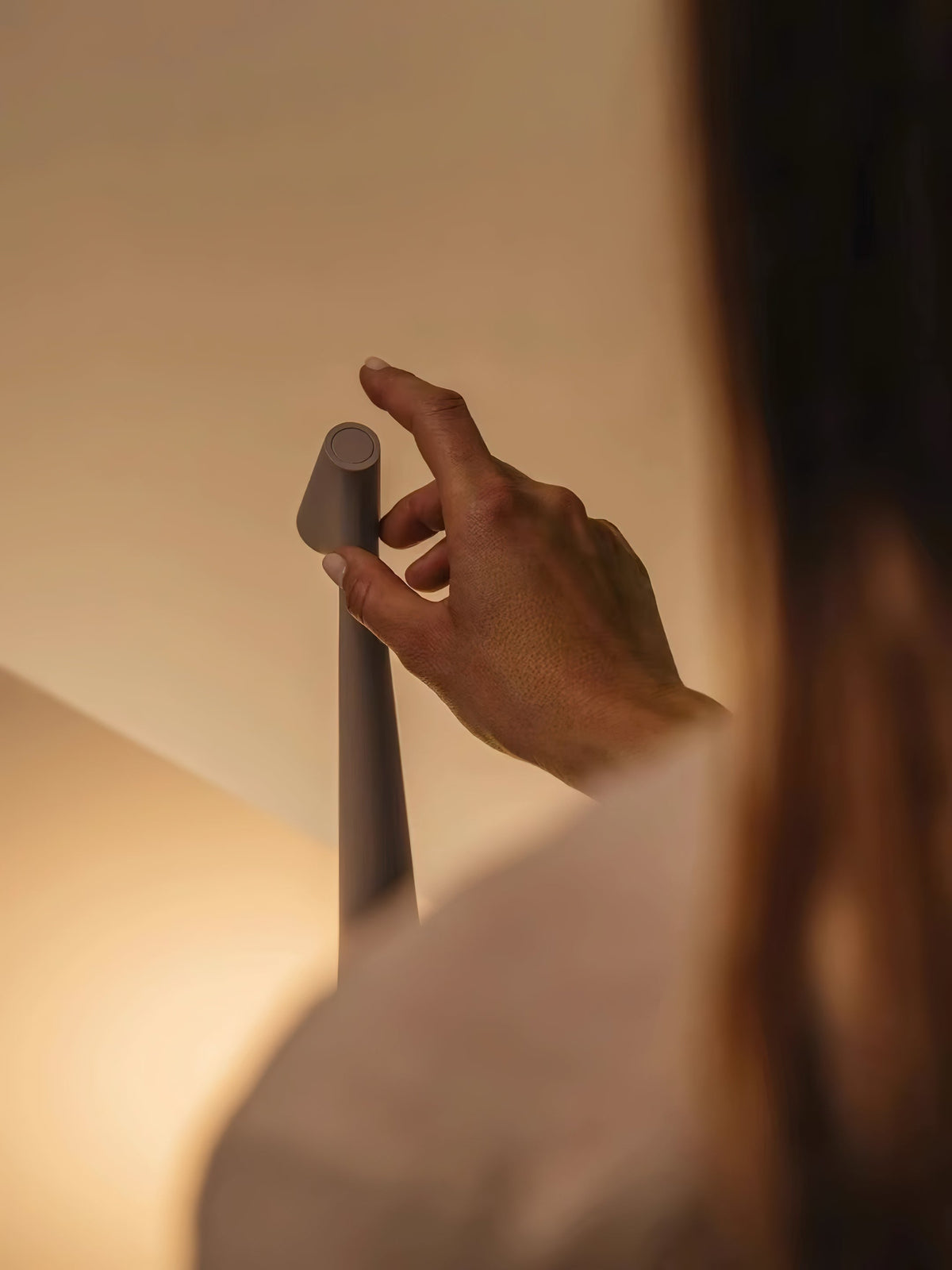 Nirerora lámpara de mesa de acrílico minimalista