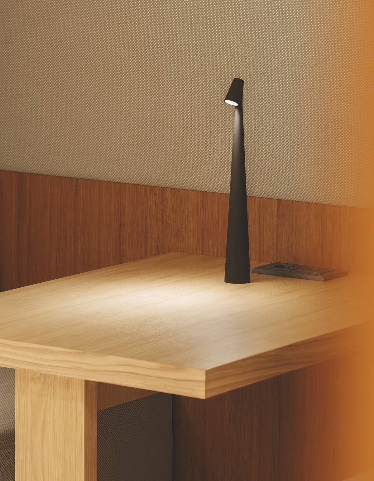 Nirerora lámpara de mesa de acrílico minimalista
