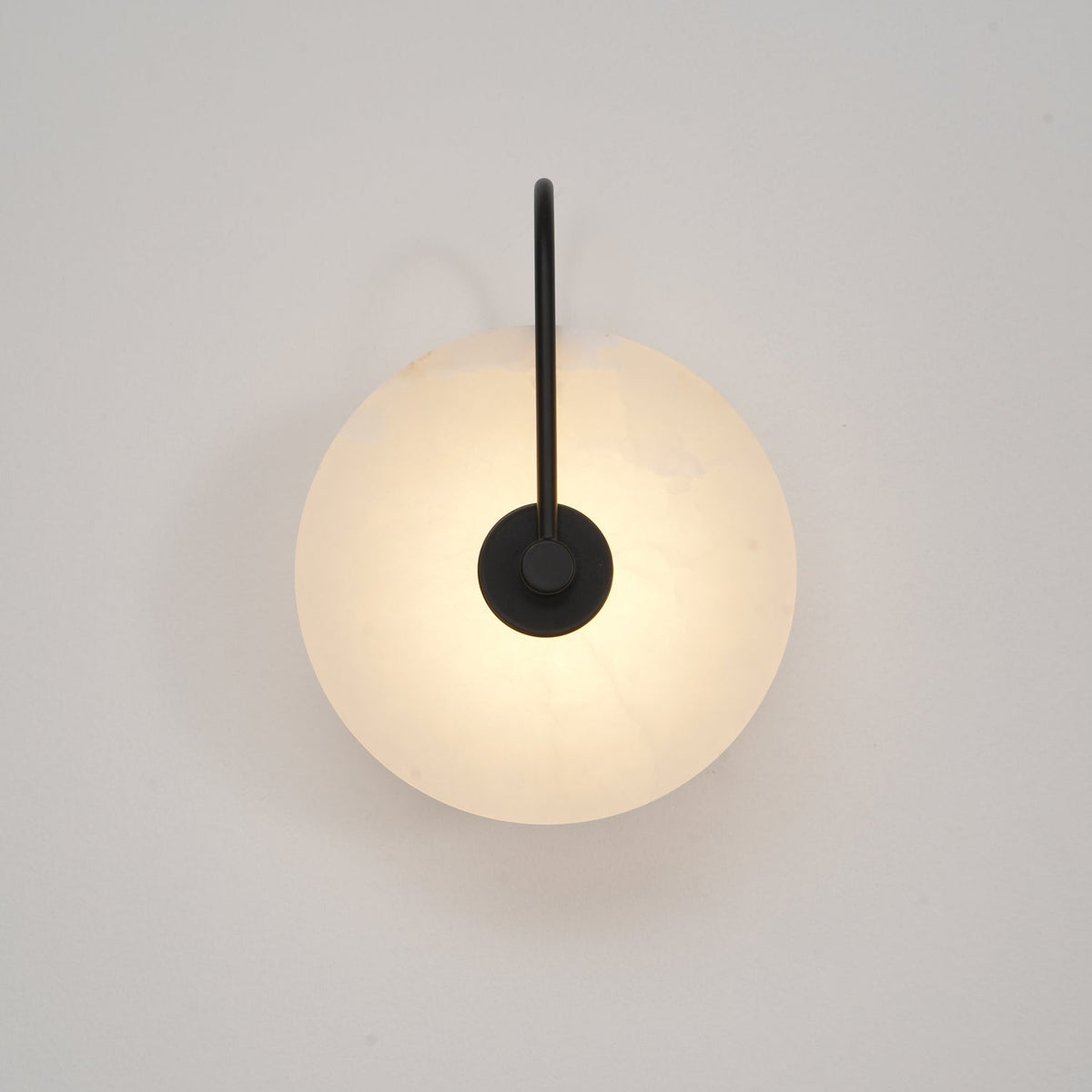 Albeenne aplique de pared con globo de alabastro