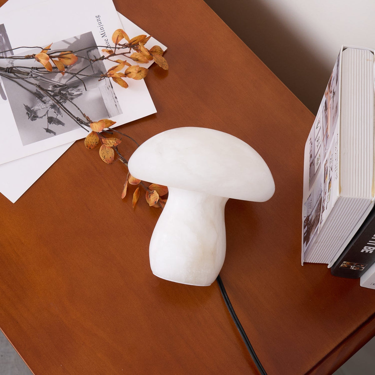 Eirarena lámpara de mesa de alabastro