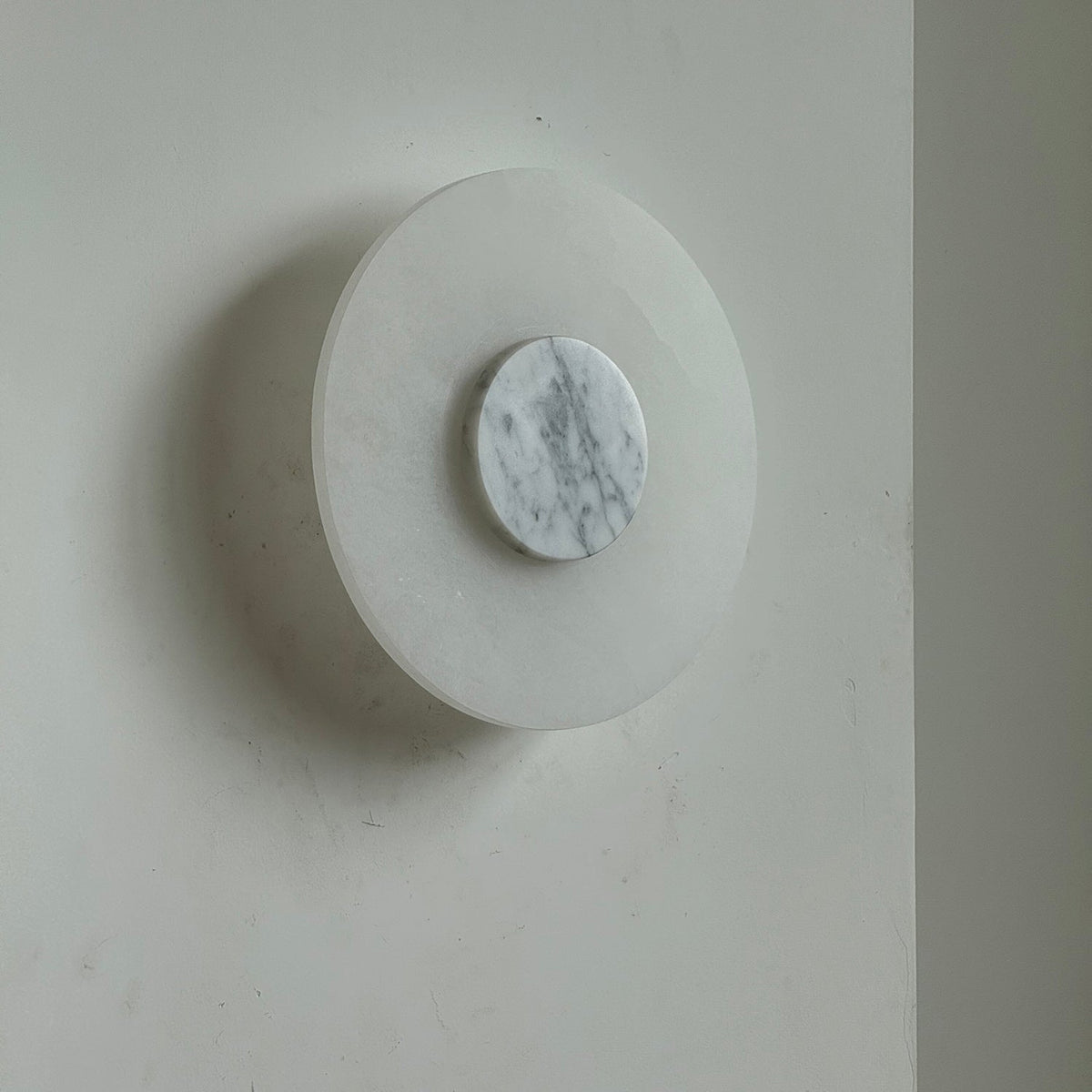 Rauduvyi aplique de pared moderno minimalista de alabastro