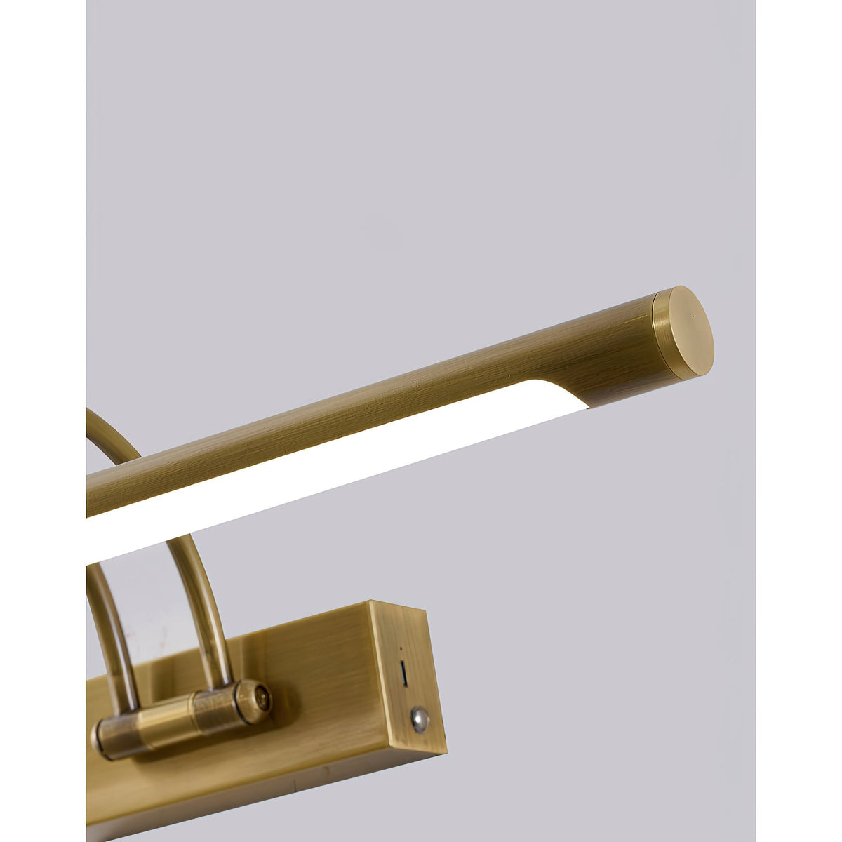 Rovienne aplique de pared