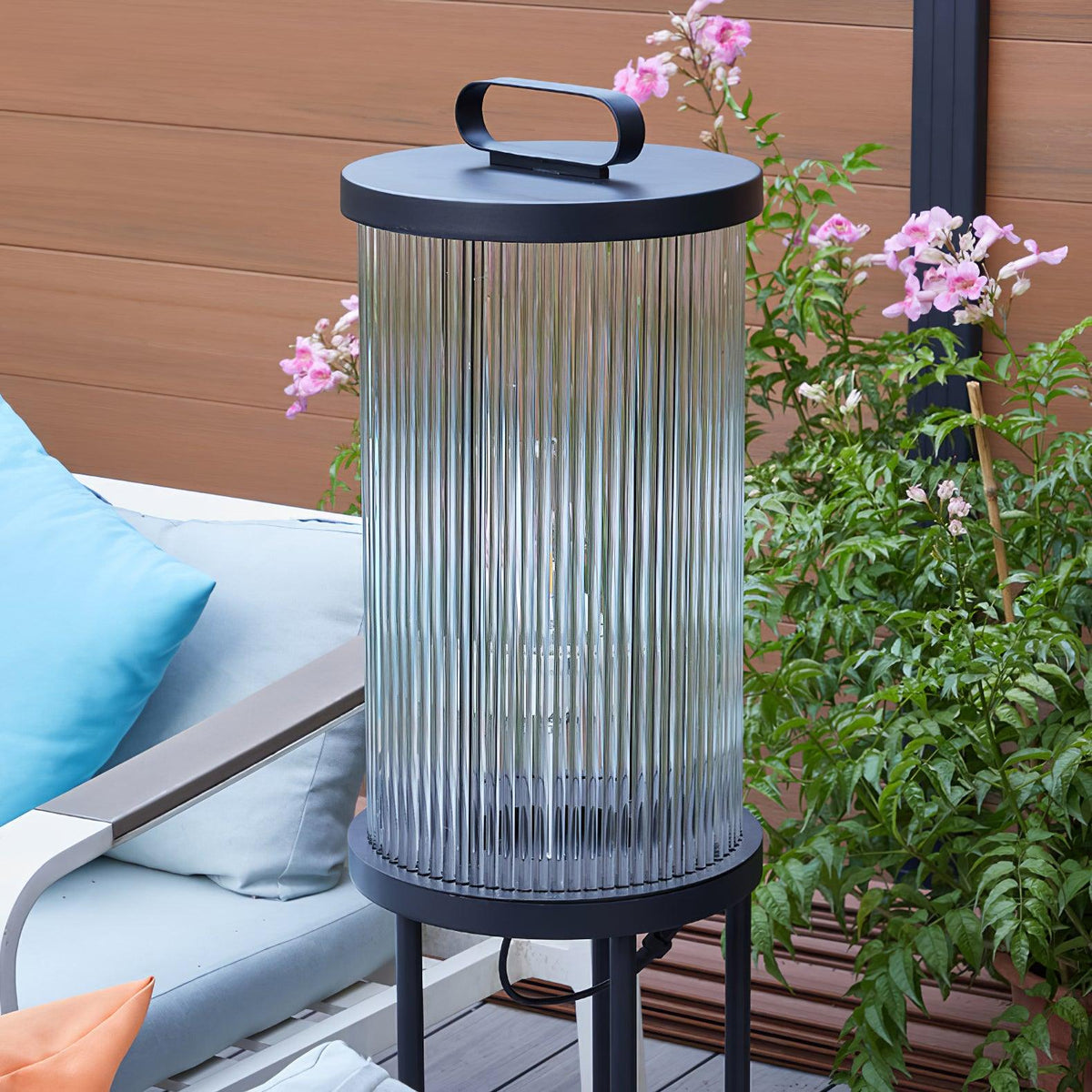 Niri lámpara de pie minimalista de acero y acrílico