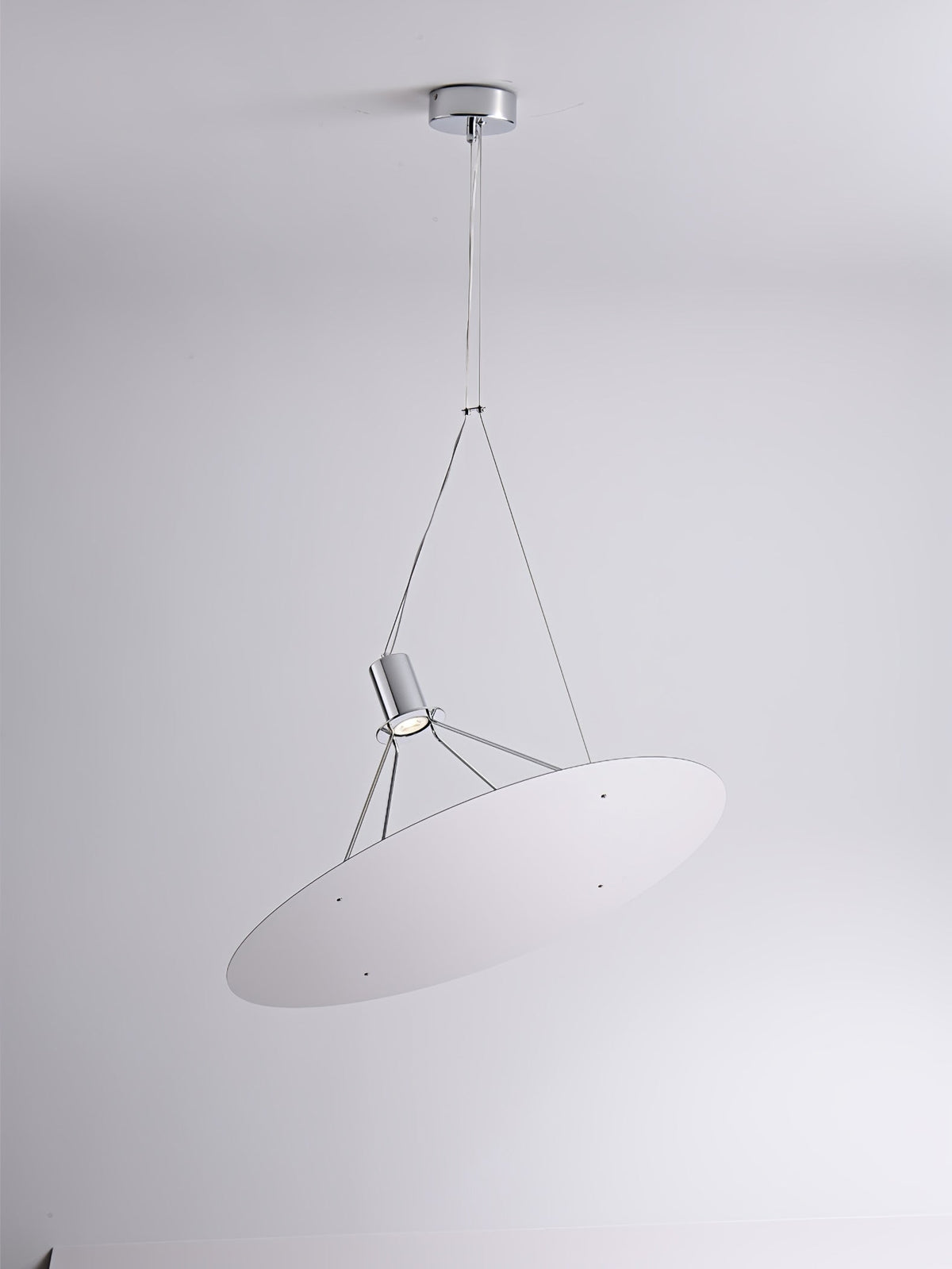 Brio lámpara colgante minimalista de acero