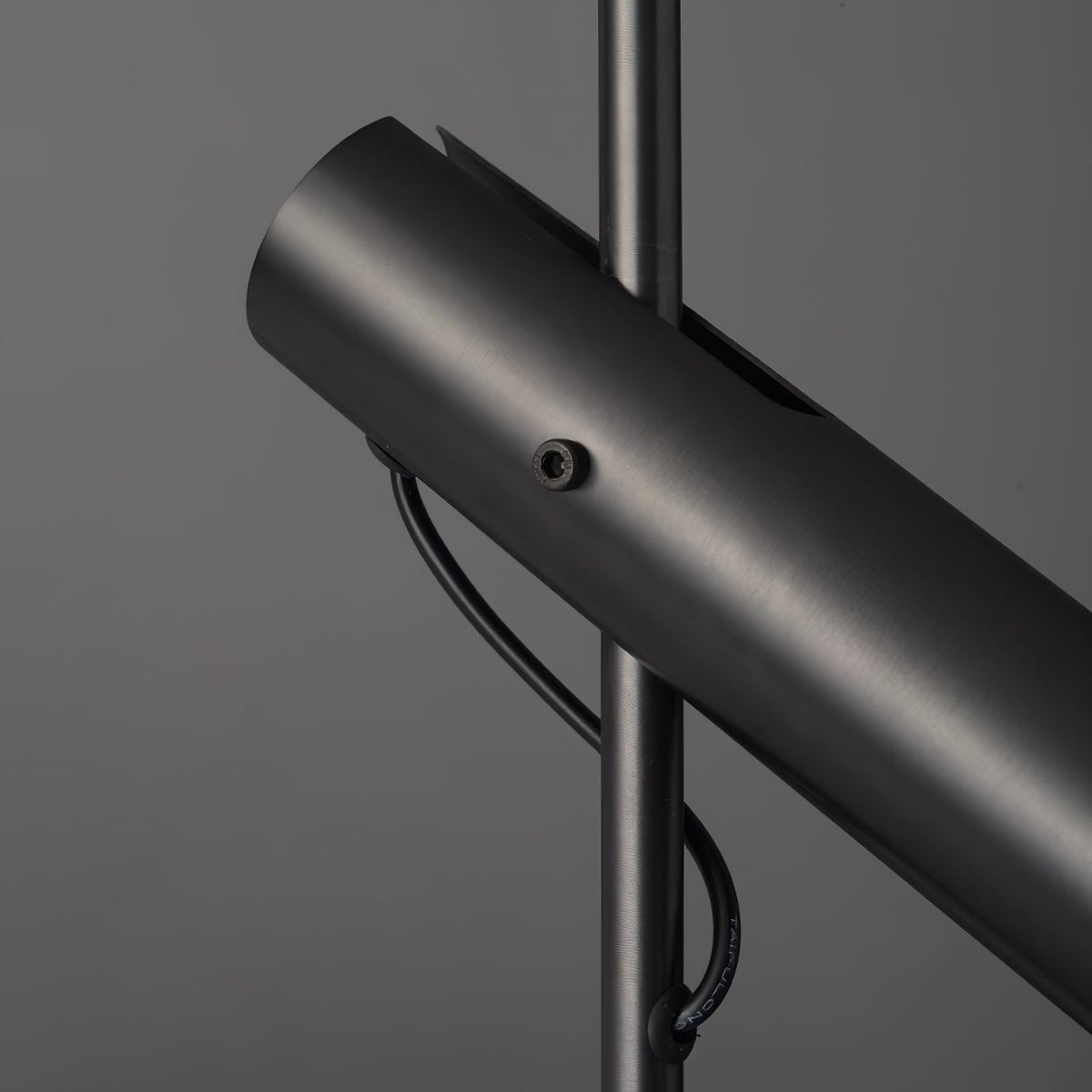 Jarnbruvyi lámpara colgante moderna minimalista lineal de metal