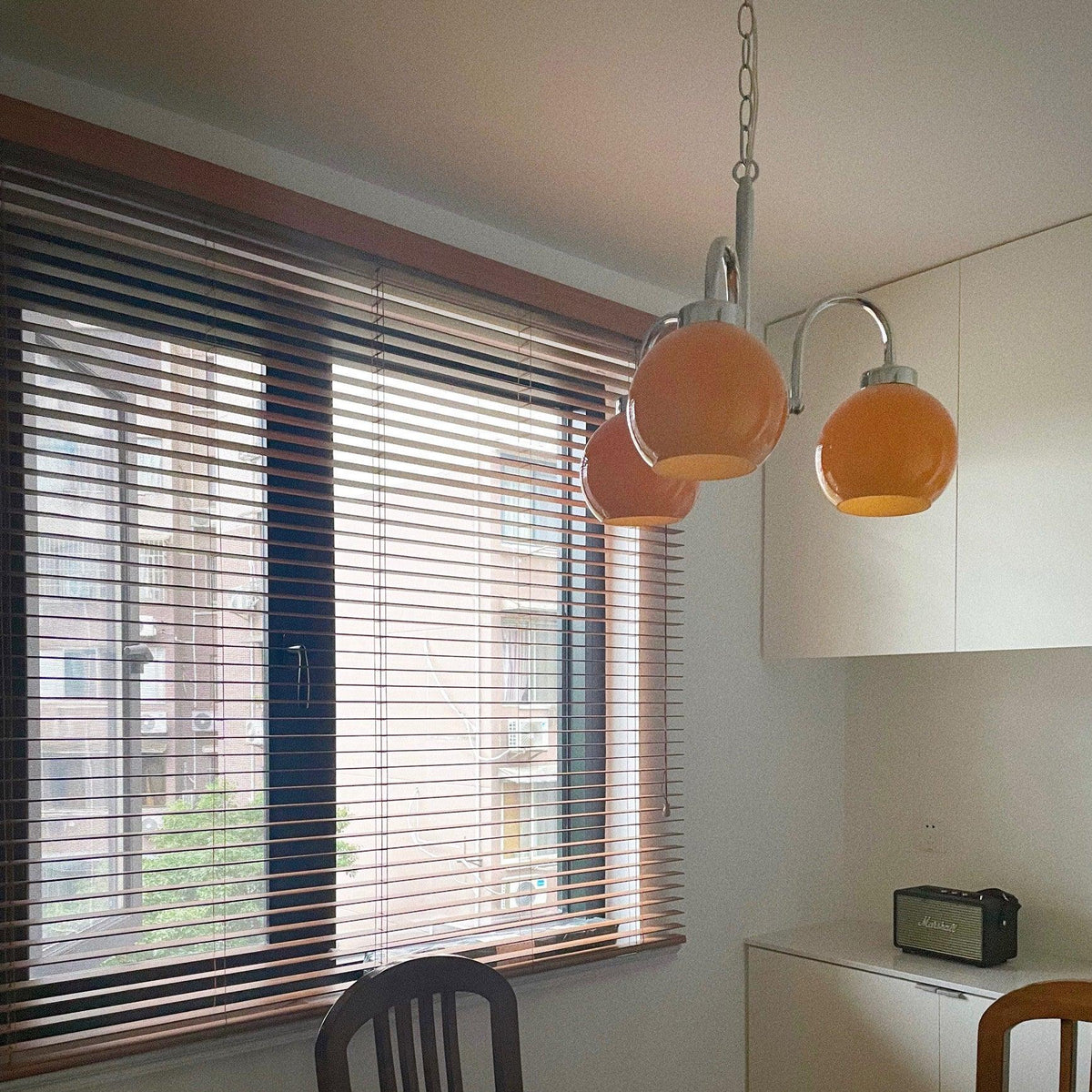Liororian lámpara de araña con globos de vidrio amarillo