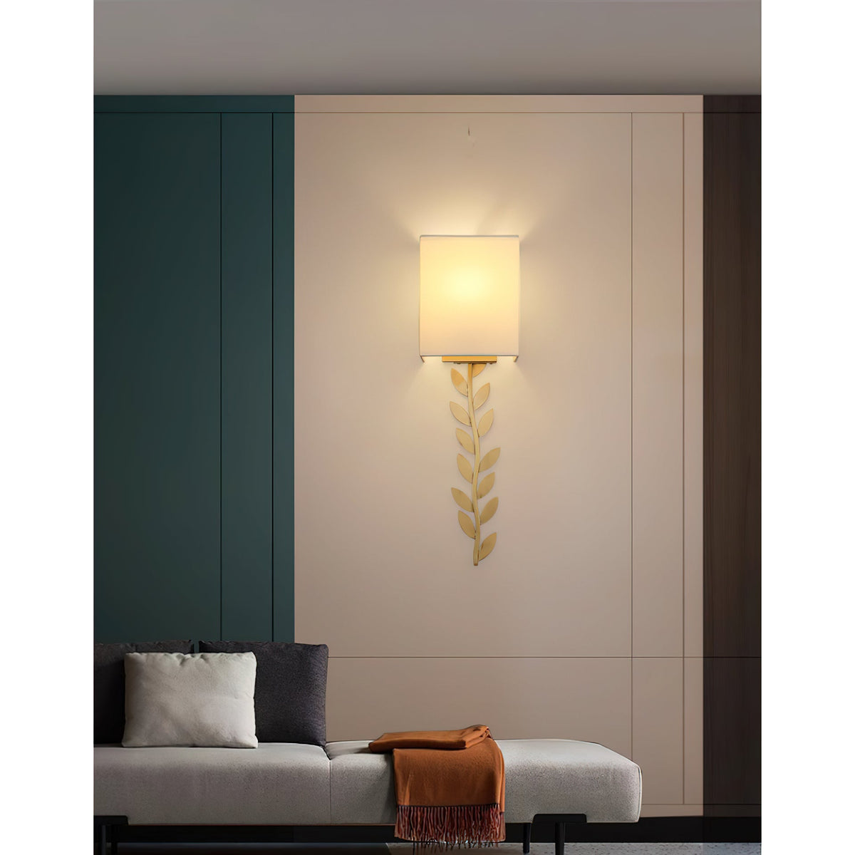 Plotuvyo aplique de pared moderno minimalista Grove de metal, latón y tela