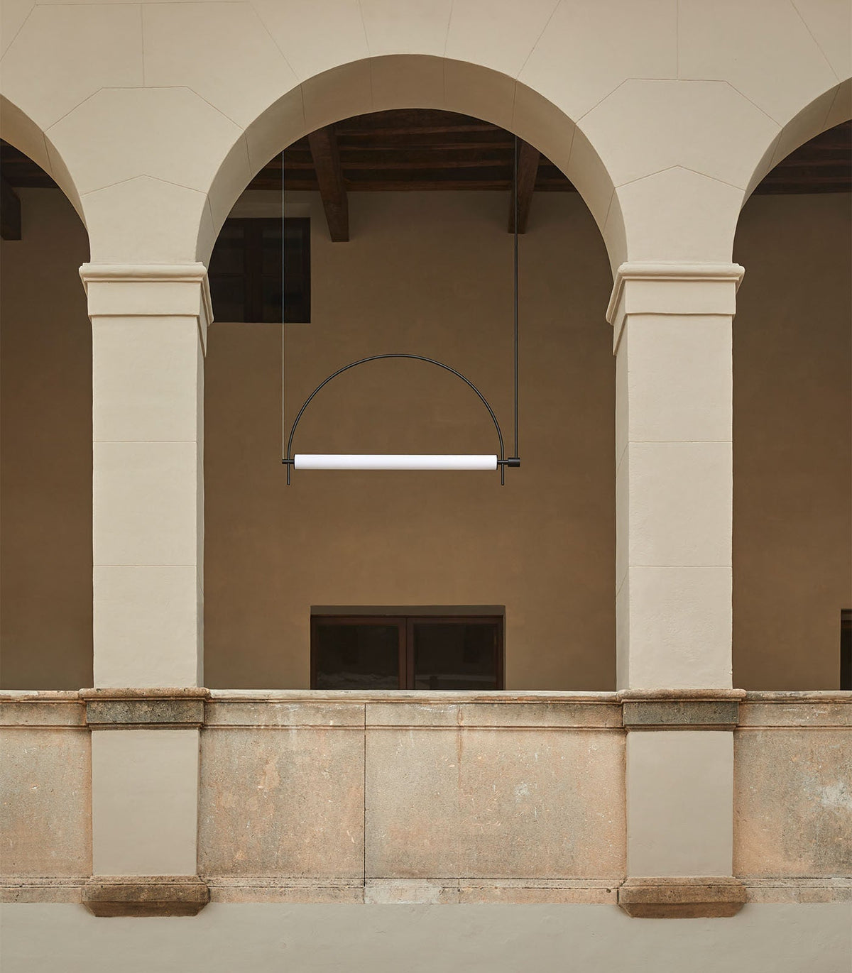 Arched lámpara de araña lineal con LED