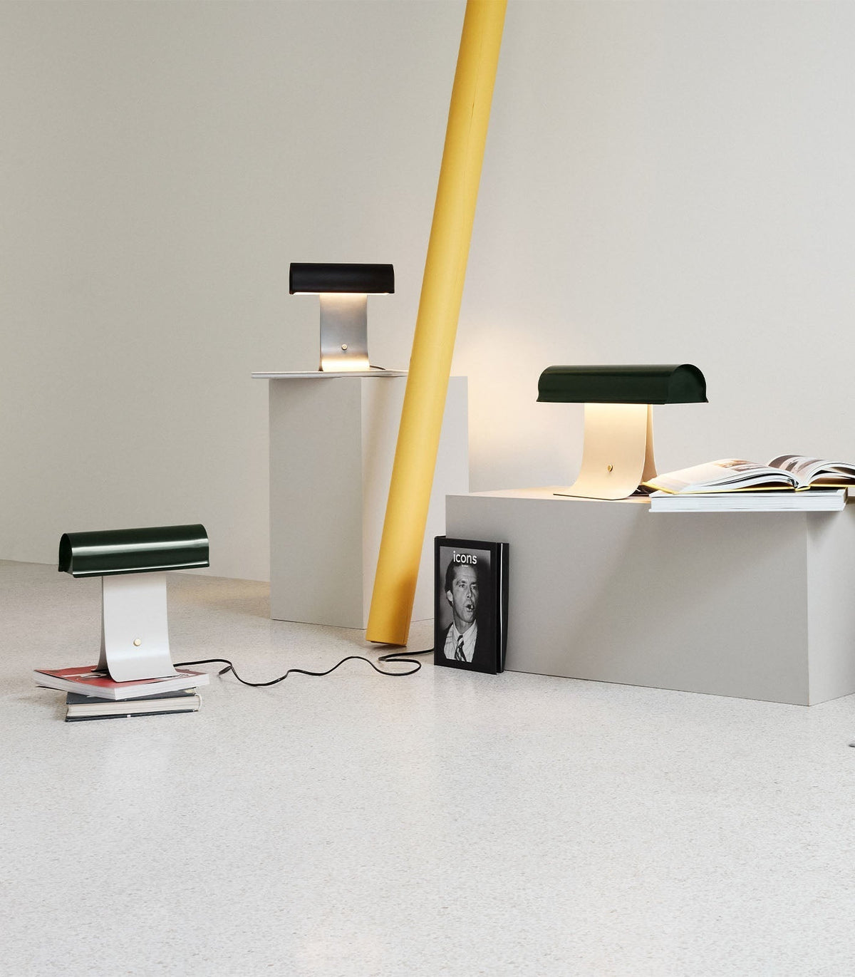 Liorven lámpara de mesa industrial de acero