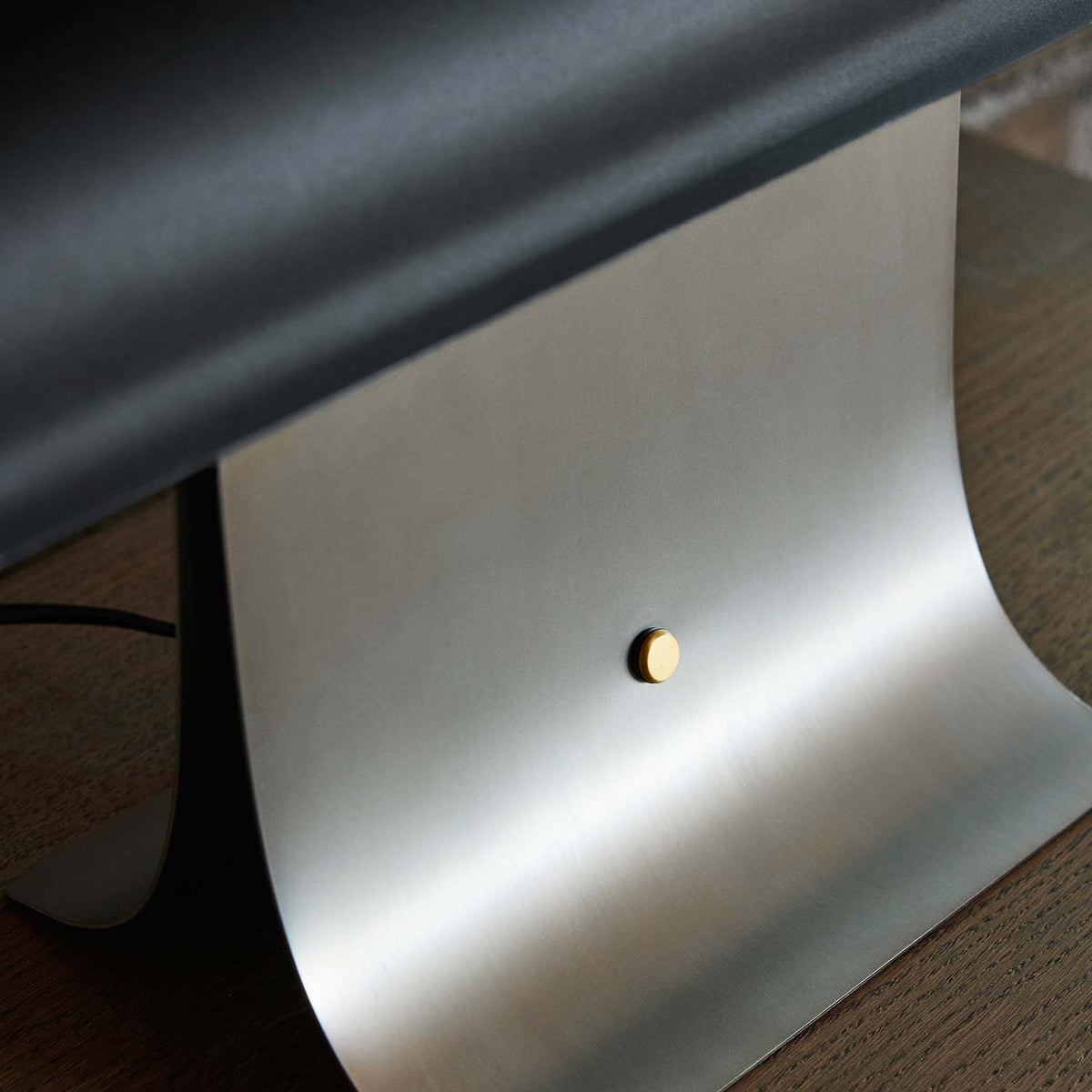 Liorven lámpara de mesa industrial de acero
