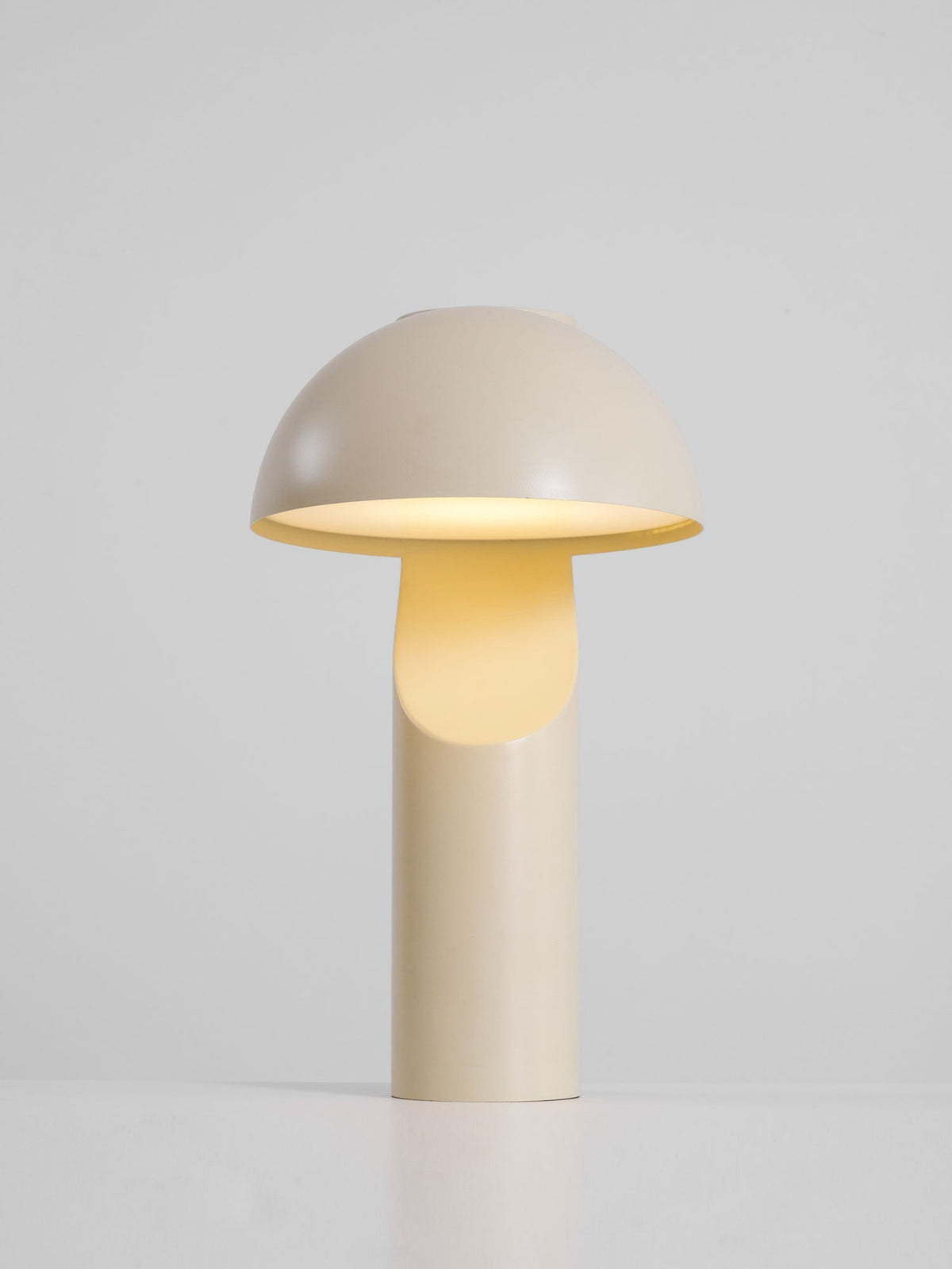 Belviora lámpara de mesa minimalista