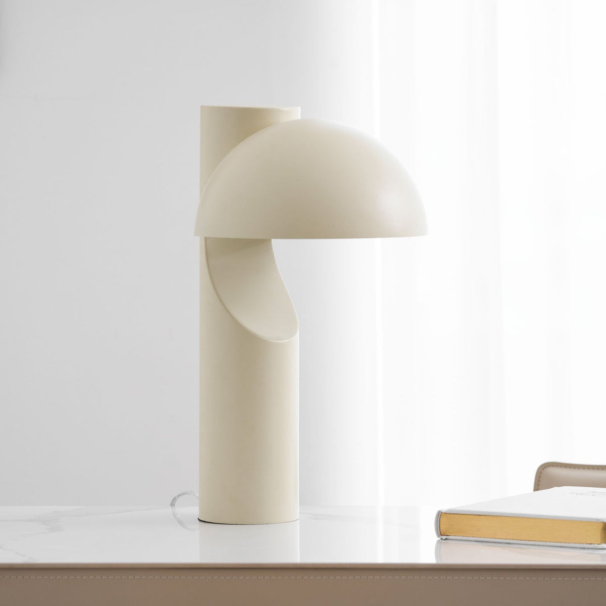 Belviora lámpara de mesa minimalista