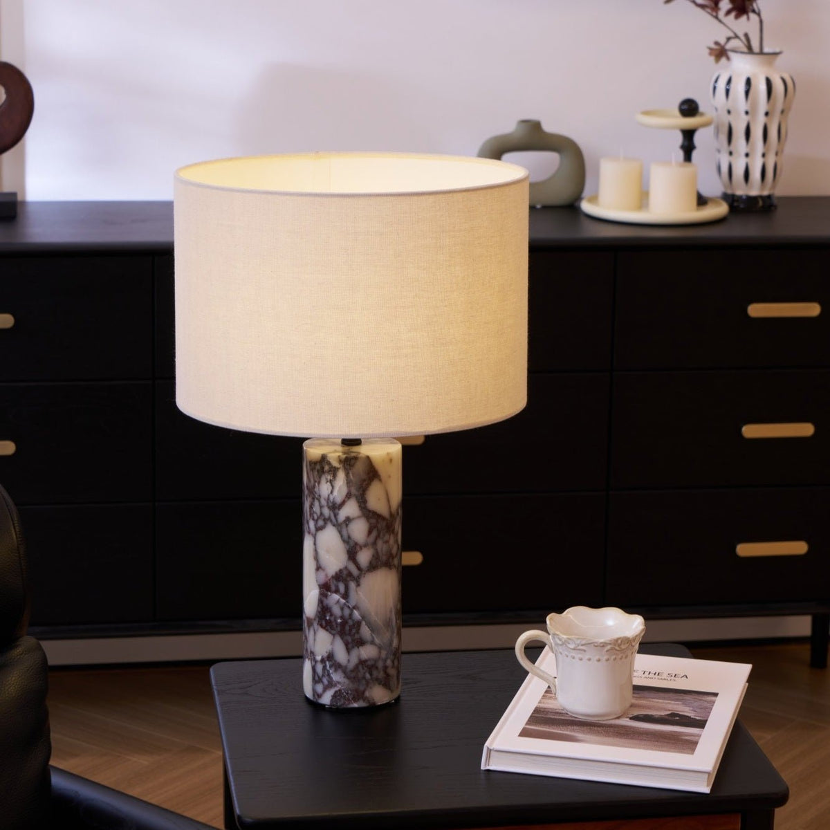 Vivo lámpara de mesa elegante de mármol