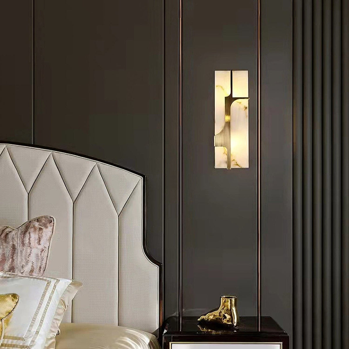 Ariel aplique de pared alabastro y latón Elegancia