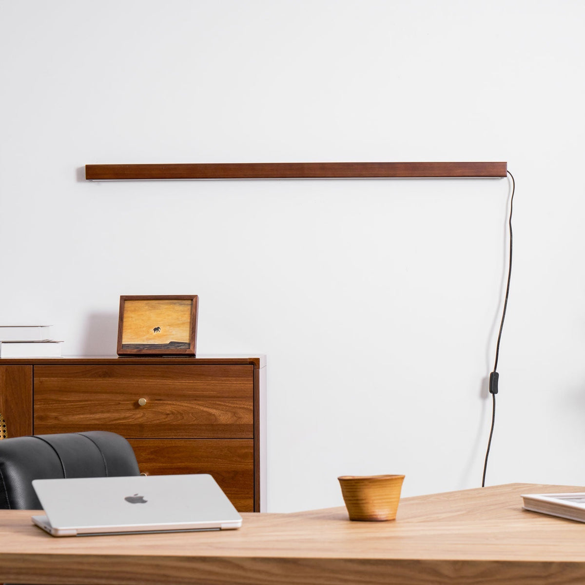Bryf aplique de pared lineal de madera con enchufe enchufable