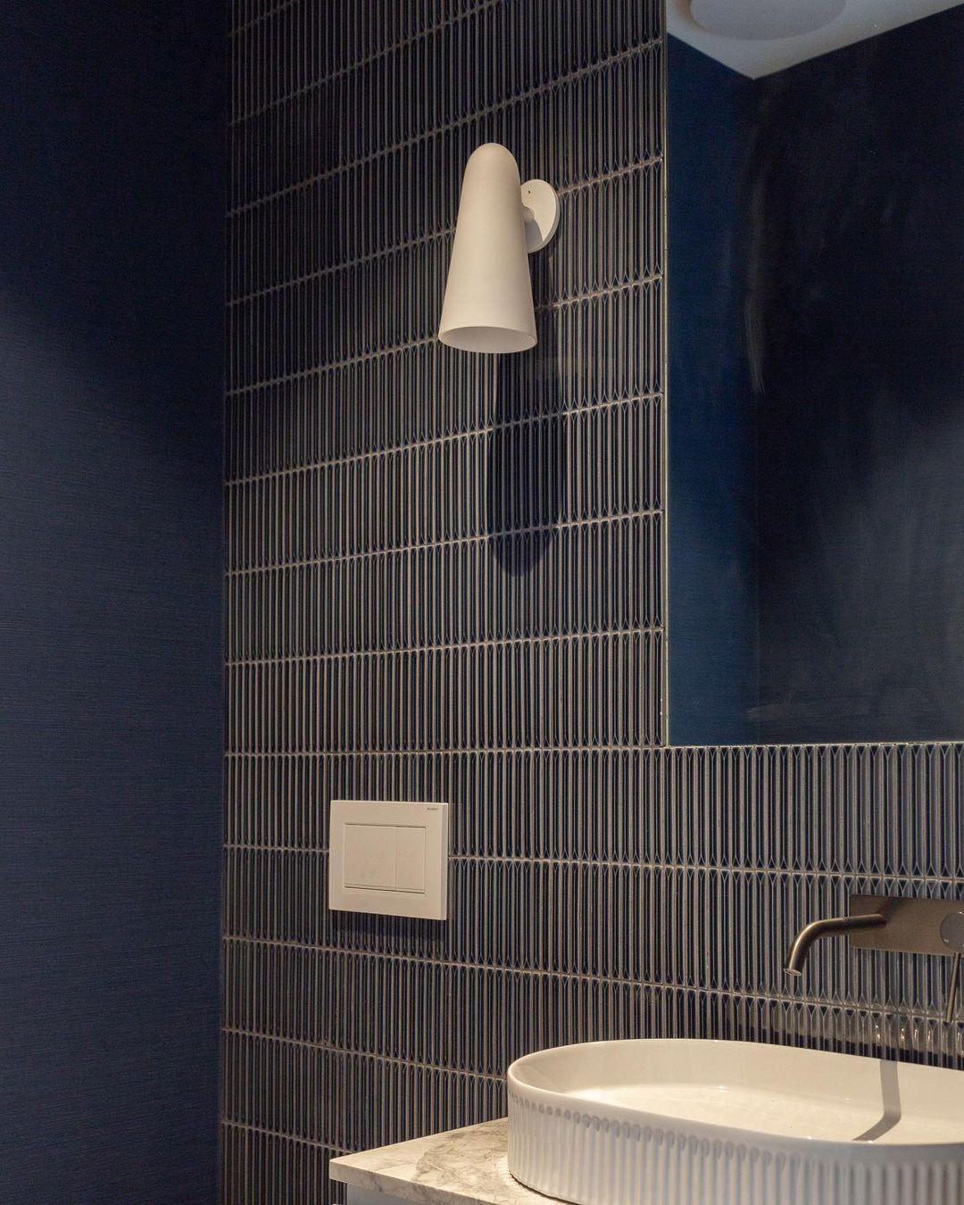 Lioririella aplique de pared con pantalla de vidrio cónico