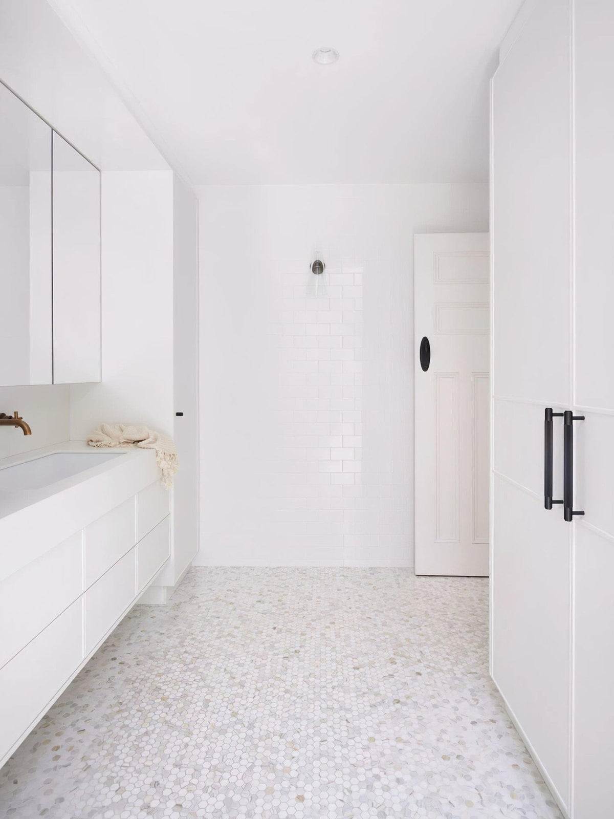 Velivira aplique de pared con pantalla cónica de vidrio