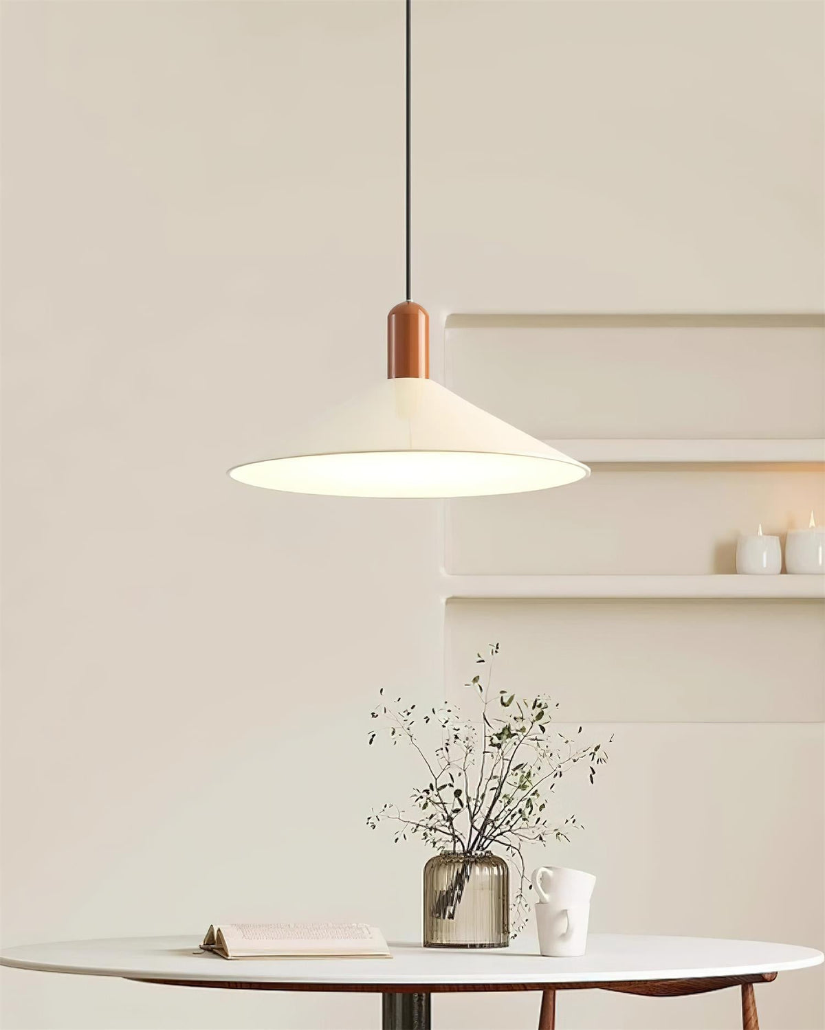 Lámpara colgante LED minimalista cónica para comedor