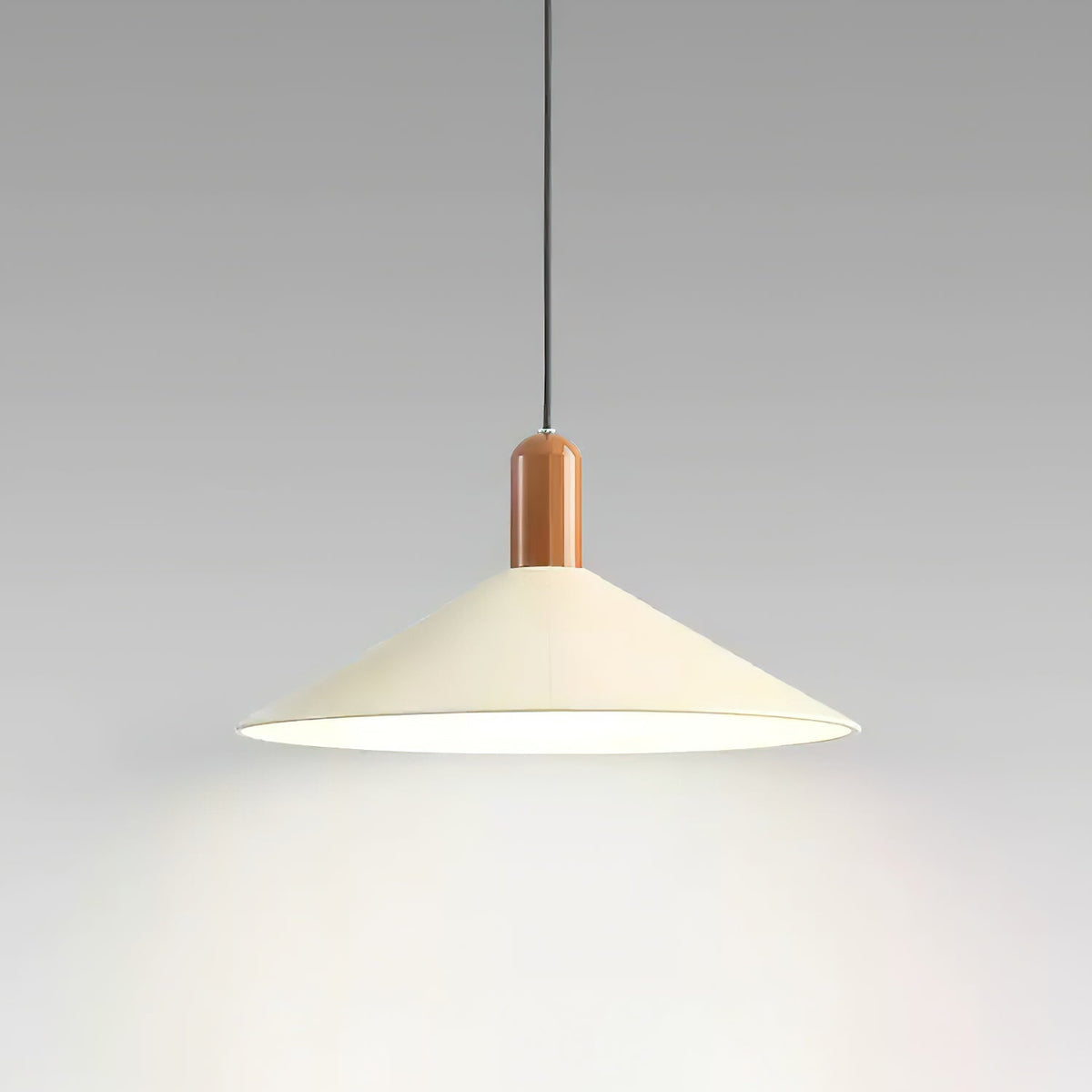 Lámpara colgante LED minimalista cónica para comedor