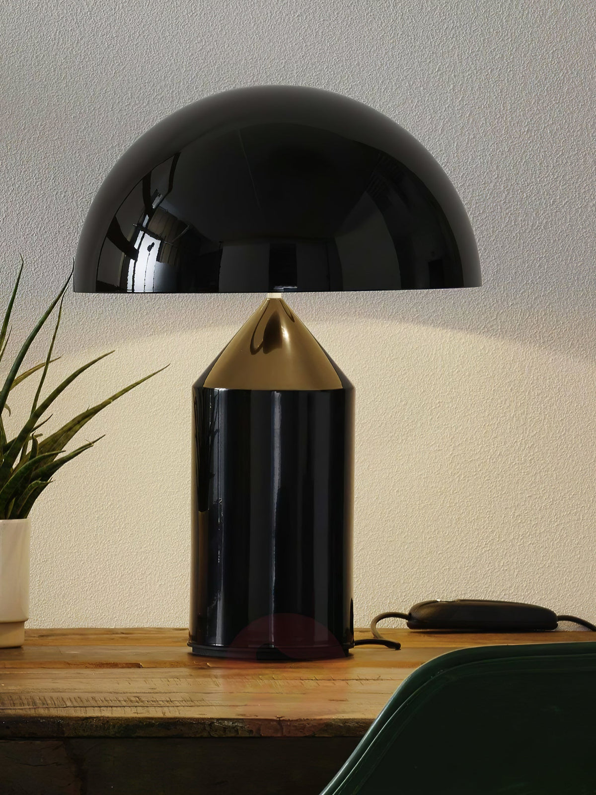 Selisina lámpara de mesa industrial minimalista