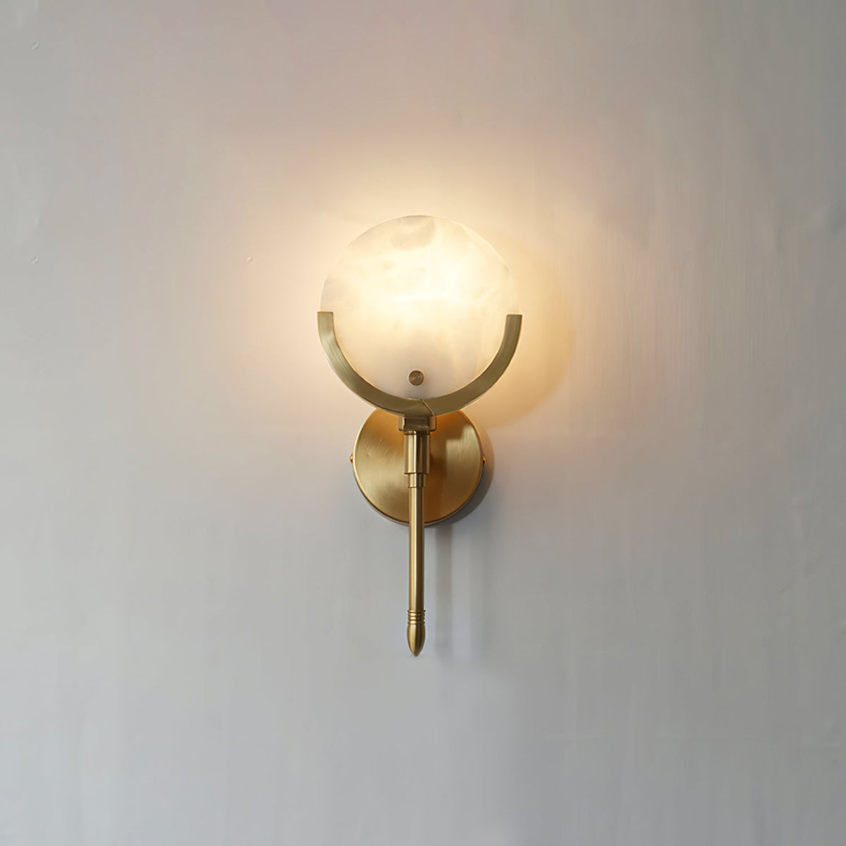 Ljomuvyo aplique de pared moderno minimalista de latón con sombra de alabastro