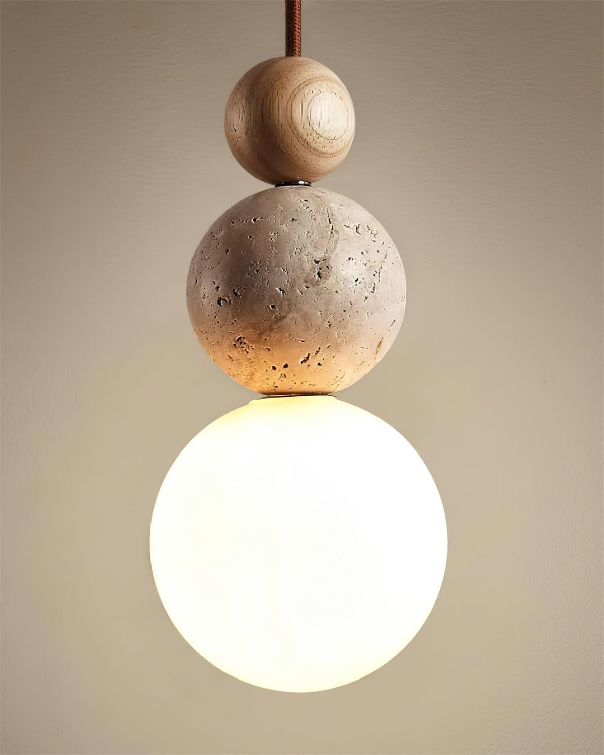 Giona lámpara colgante con esfera de travertino y madera neutro