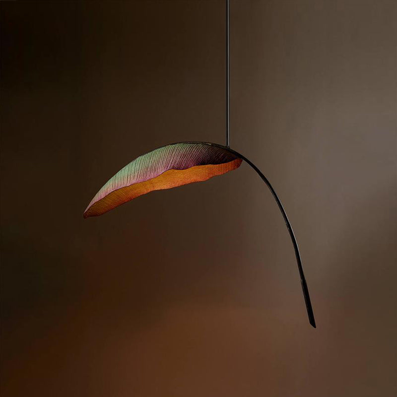 Rauduvyu lámpara de araña moderna minimalista con hojas en negro de metal