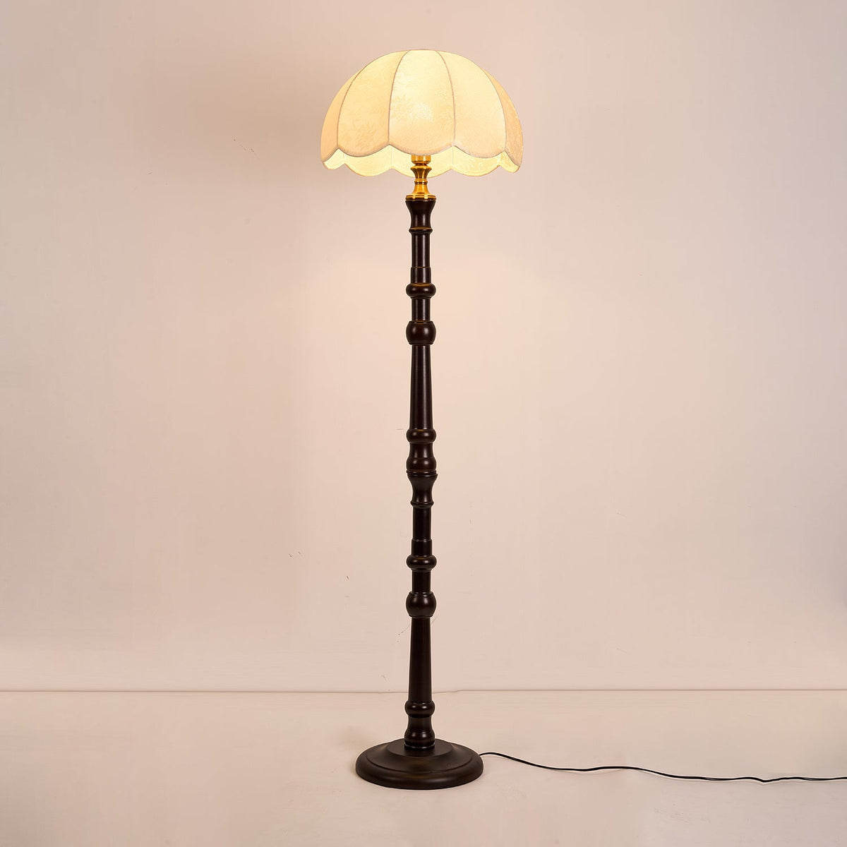 Maverick lámpara de pie Vintage de madera