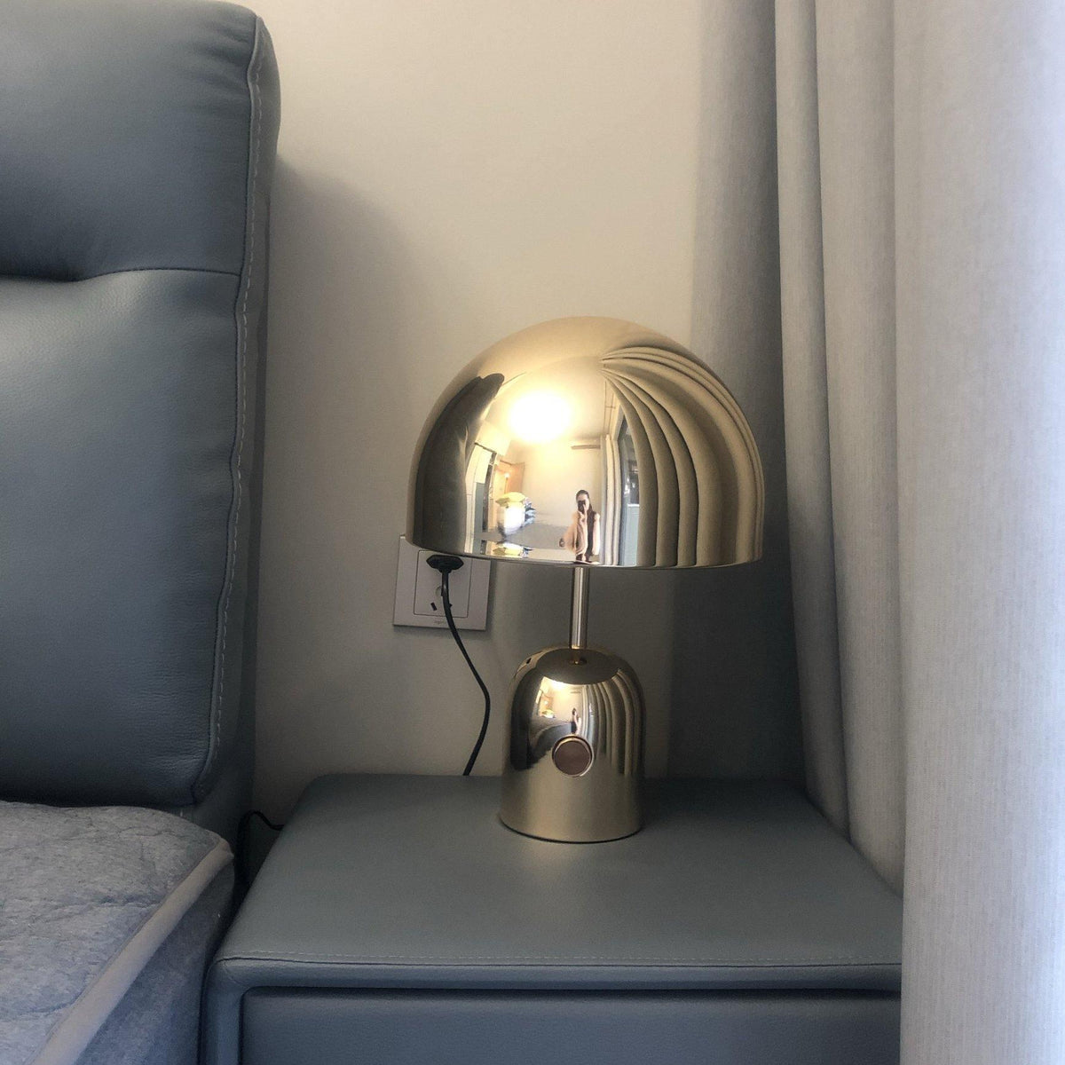Ames de lujo Bell Table Light
