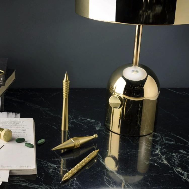 Ames de lujo Bell Table Light