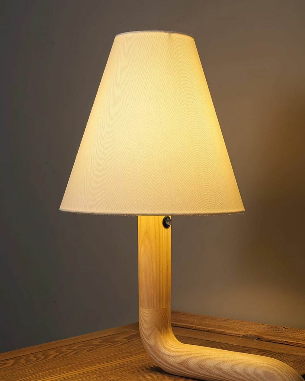Syleielle lámpara de mesa de madera curva