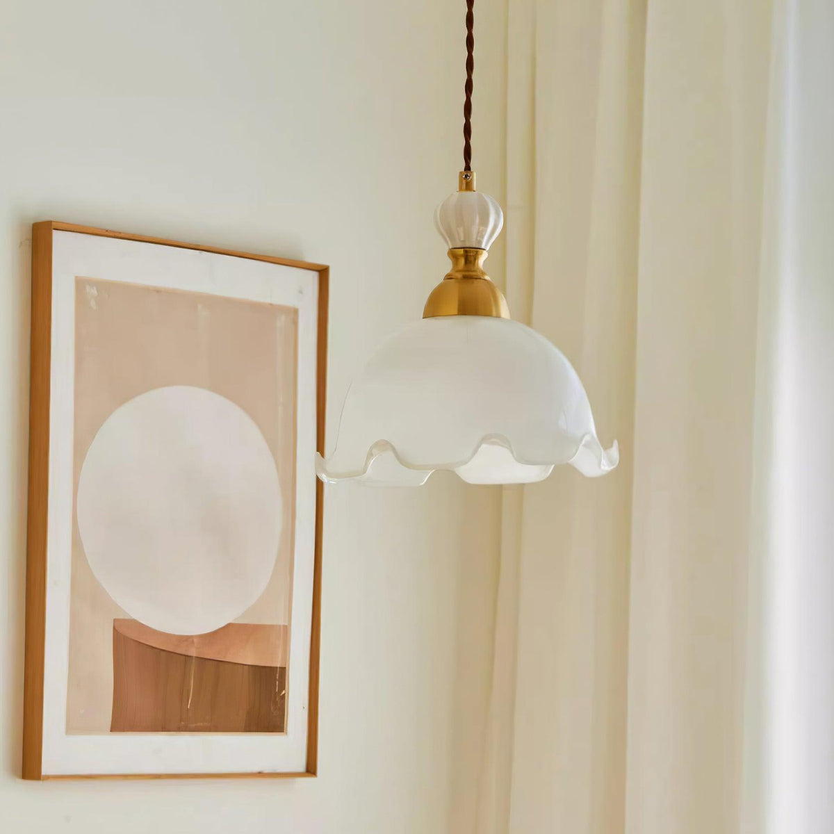 Lámpara colgante de vidrio con borde ondulado, brillo suave, estilo vintage y romántico