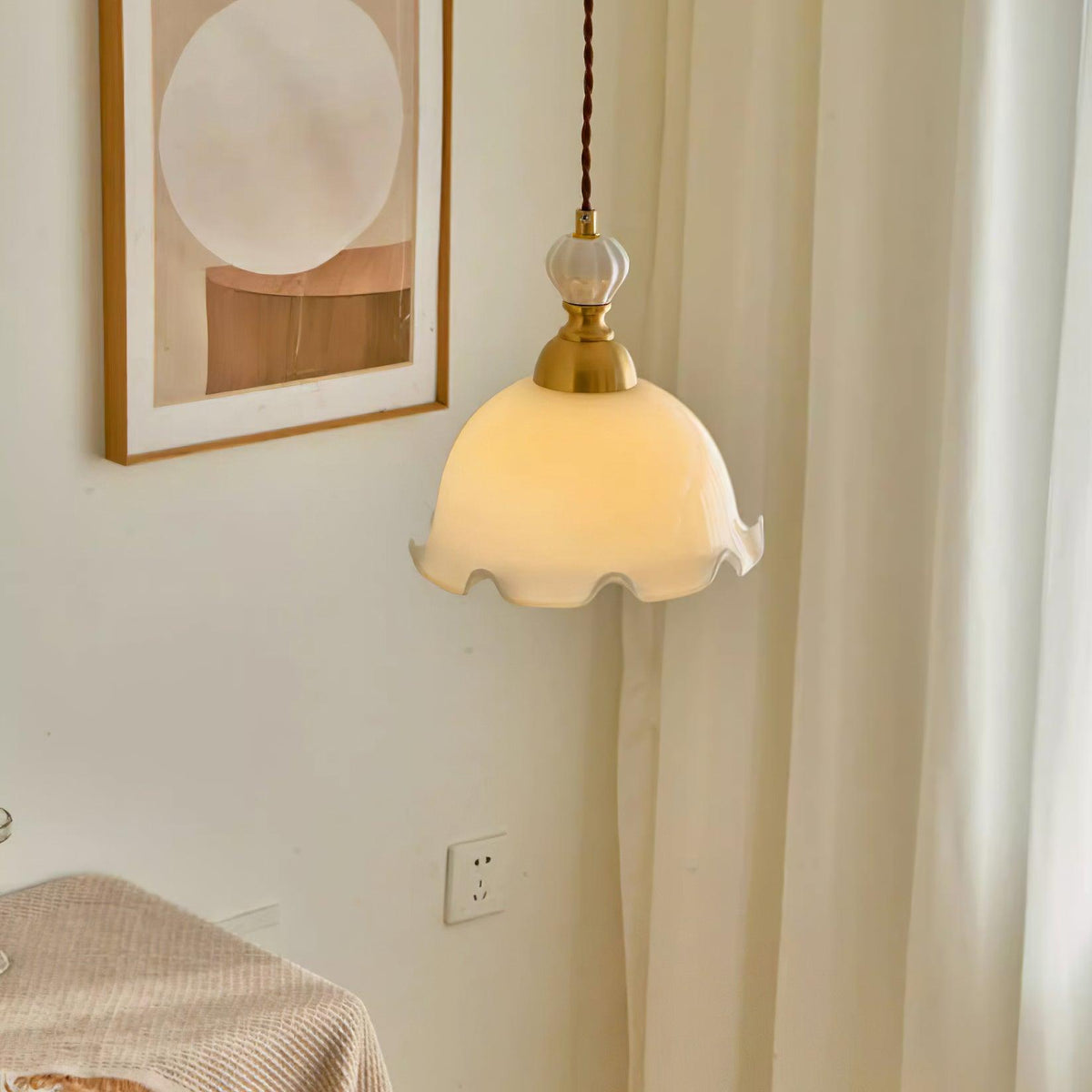Lámpara colgante de vidrio con borde ondulado, brillo suave, estilo vintage y romántico