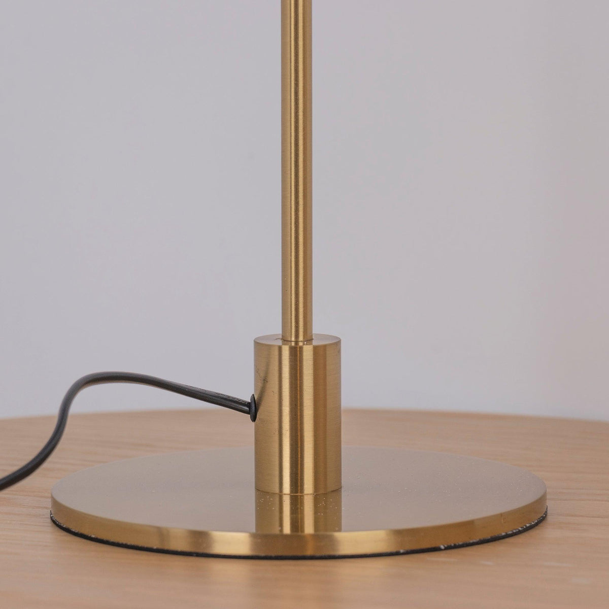 Rinelette lámpara de mesa con pantalla de vidrio transparente y base de madera
