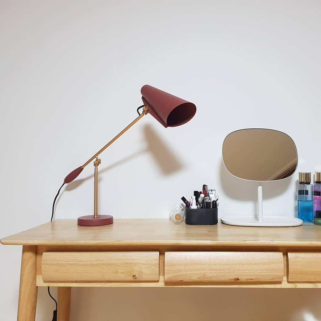 Orbix lámpara de mesa de acero estilo mid-century