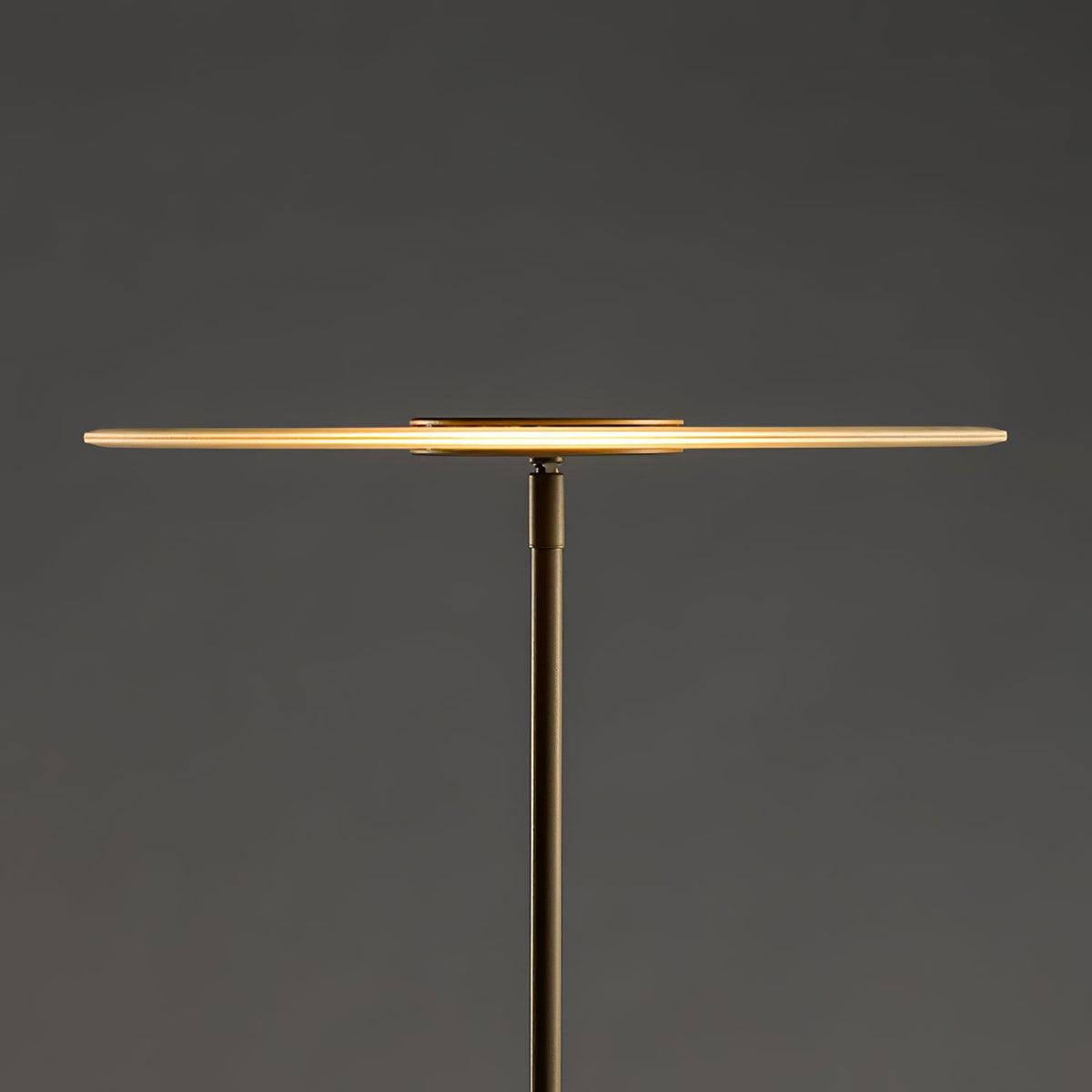 Abir lámpara de pie minimalista