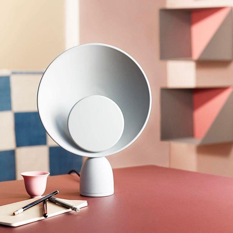 Prynd lámpara de mesa moderna