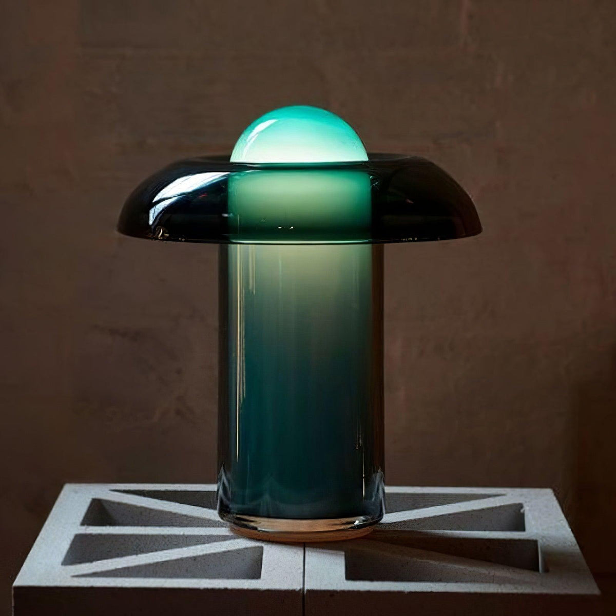 Navlen lámpara de mesa de vidrio verde