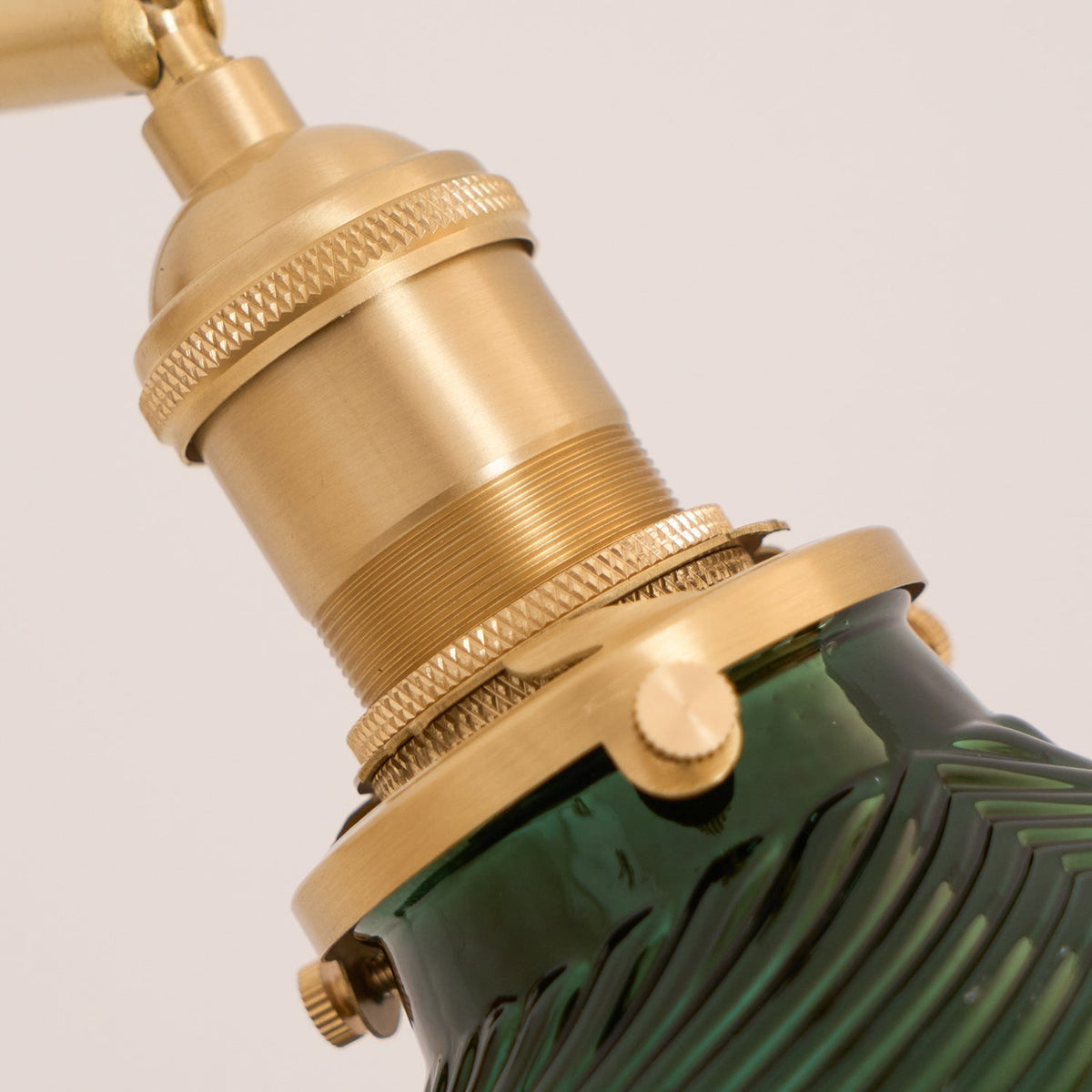 Emeric Ajustable Balancear Brazo Apliques de pared Verde Cristal Sombra