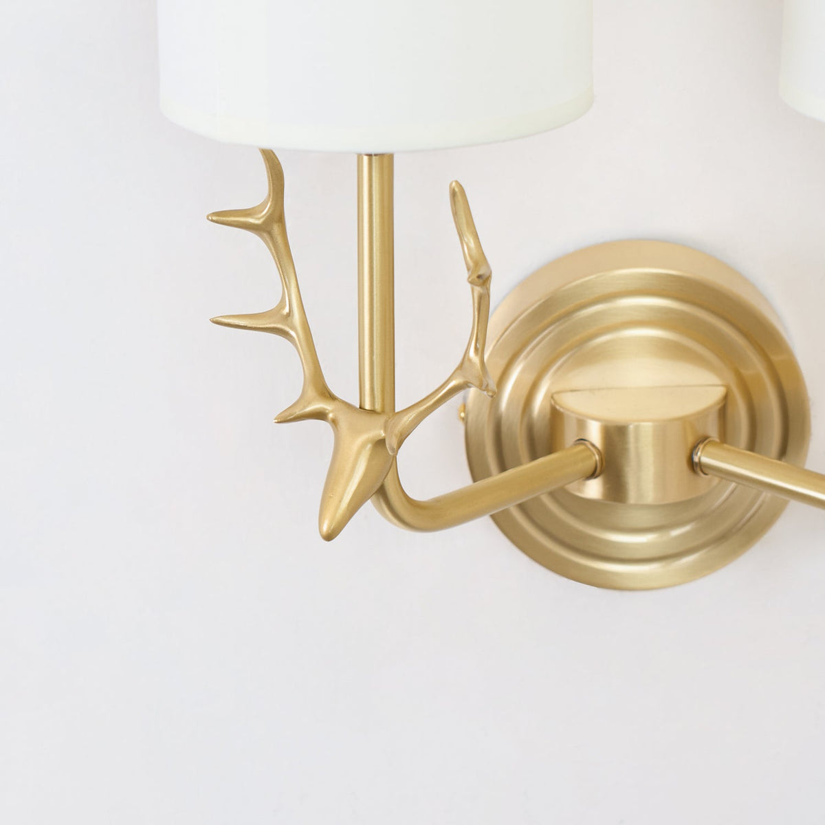 Auriviella aplique de pared elegancia Cabeza de ciervo latón