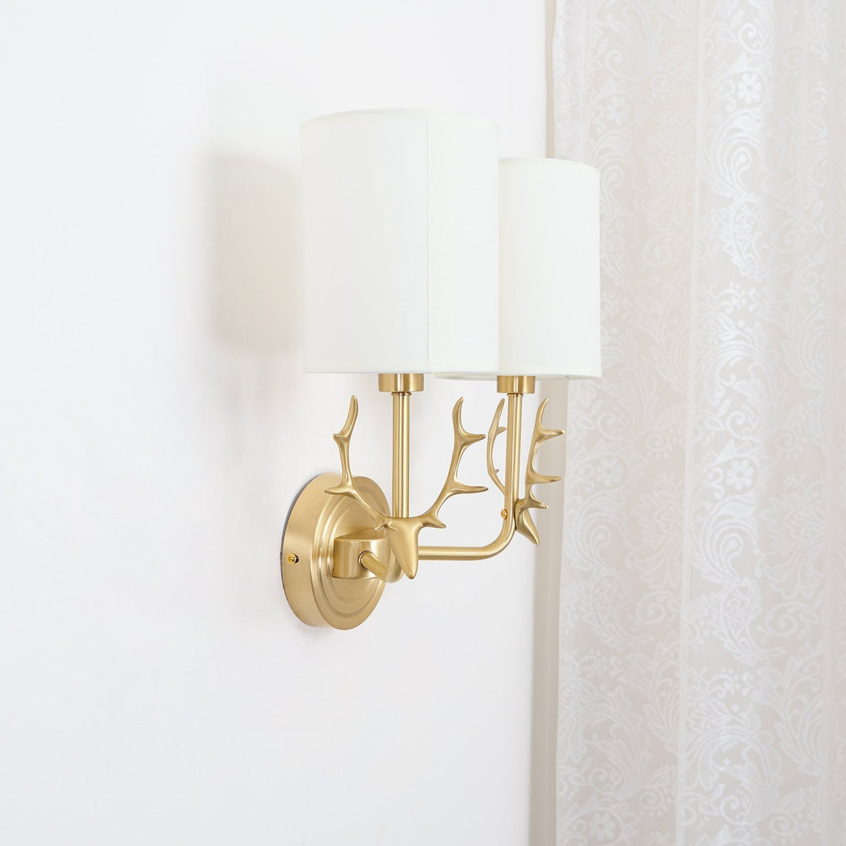 Auriviella aplique de pared elegancia Cabeza de ciervo latón